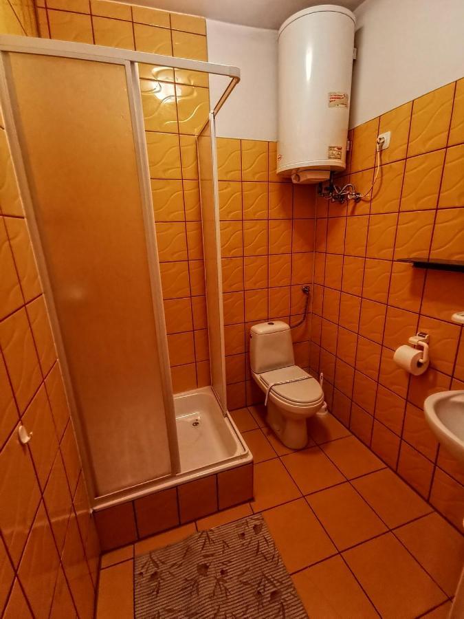 "Aleksandrowka" Restauracja I Noclegi Horyniec Bagian luar foto